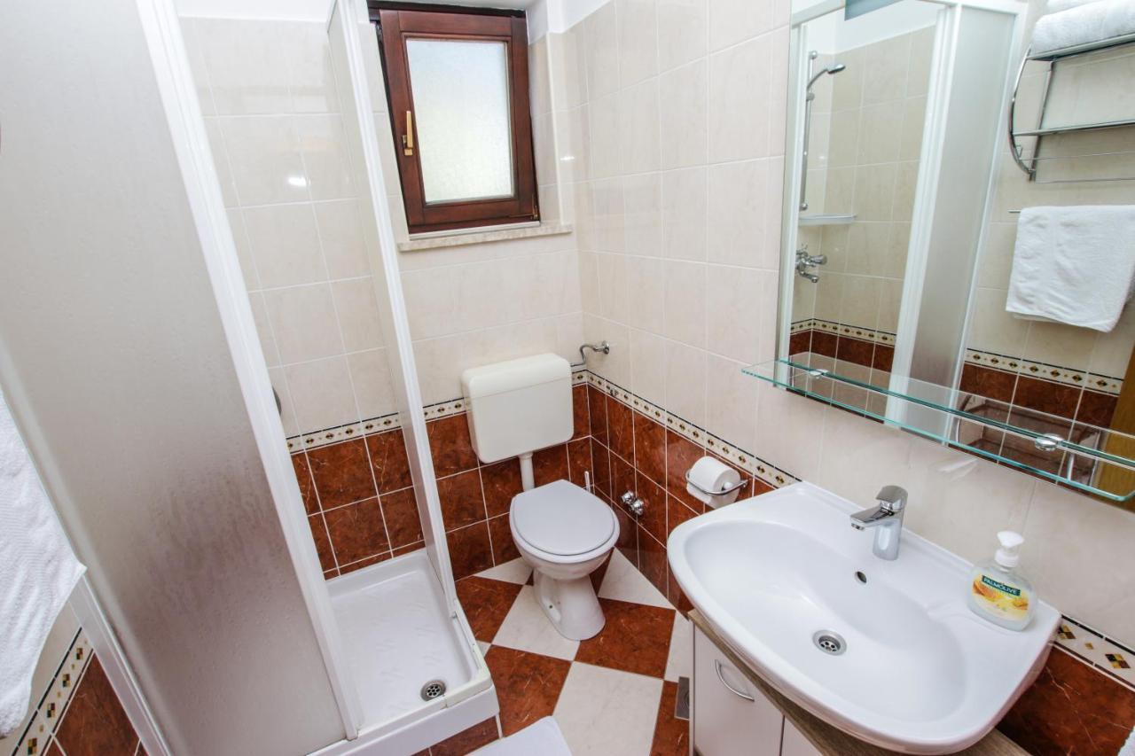 Apartment Cvitan 1. Floor *